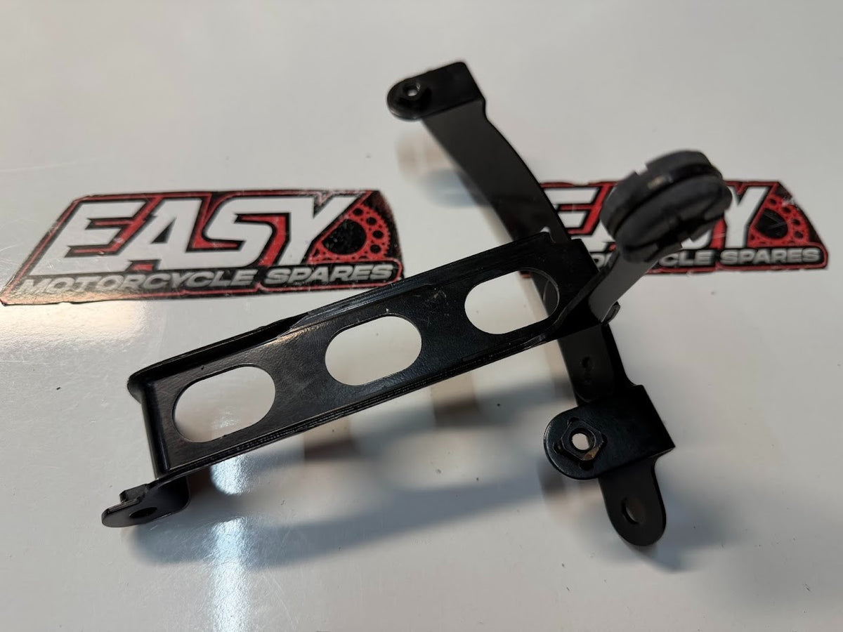 Radiator Support Bracket Suzuki GSXR 1000 2007-2008 OEM 17790-21H00