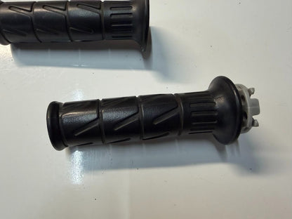 Throttle Tube & Grips Kawasaki Ninja 300 2013-2017 OEM 46019-0060