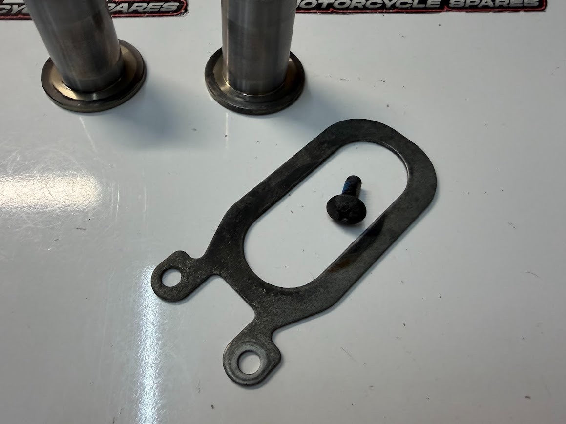 Swingarm Parts Suzuki GSXR 1000 2005-2006 OEM 61251-41G00