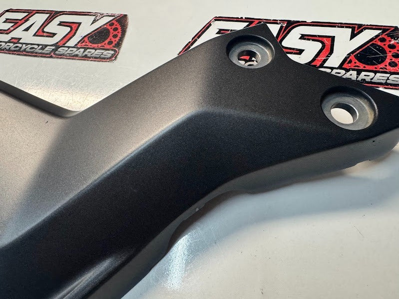 Yamaha YZF R7 2022-2025 RH Frame Side Cover Bracket OEM Genuine BEB-27463-00