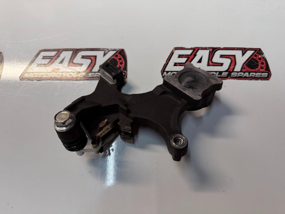 Rear Brake Caliper Holder Suzuki GSXR 1000 2007-2008 OEM 69150-21H00
