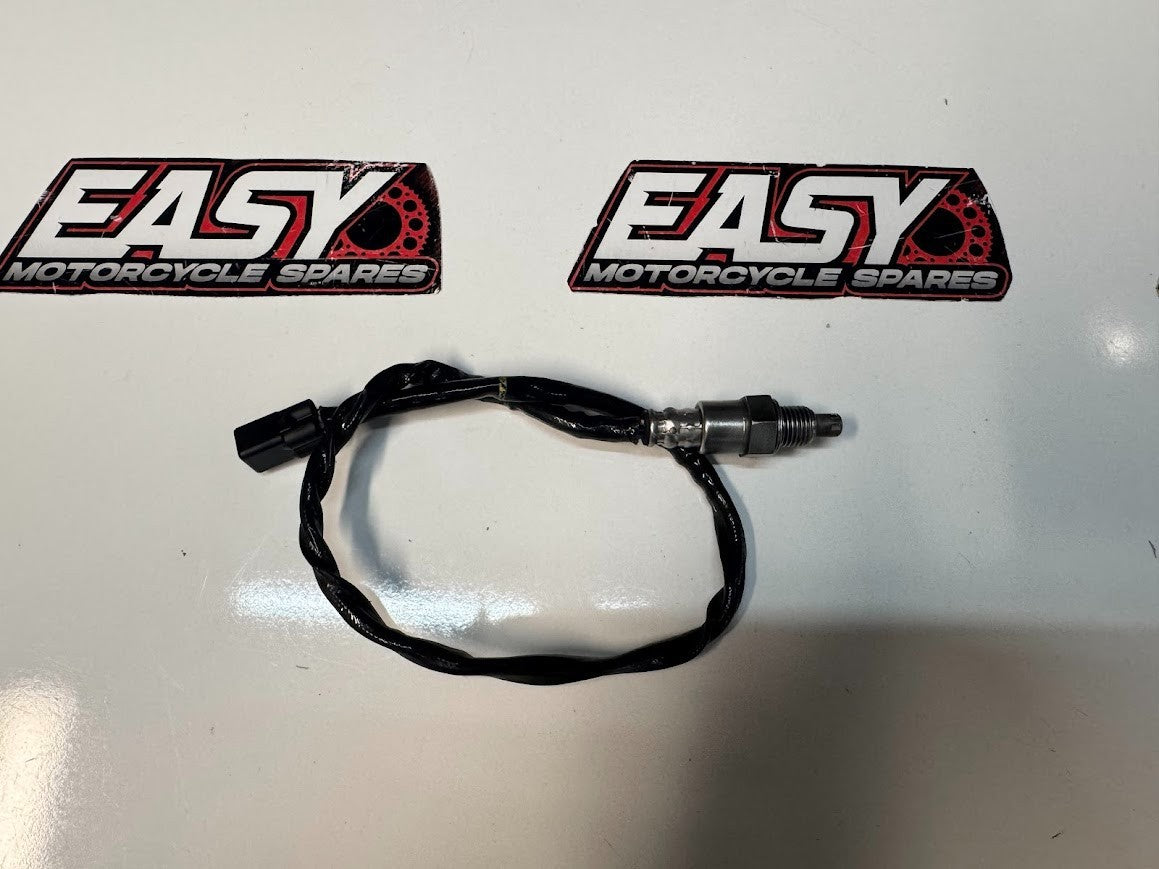 Yamaha YZF R1 2015-2025 o2 Oxygen Sensor OEM Genuine 2CR-8592A-20