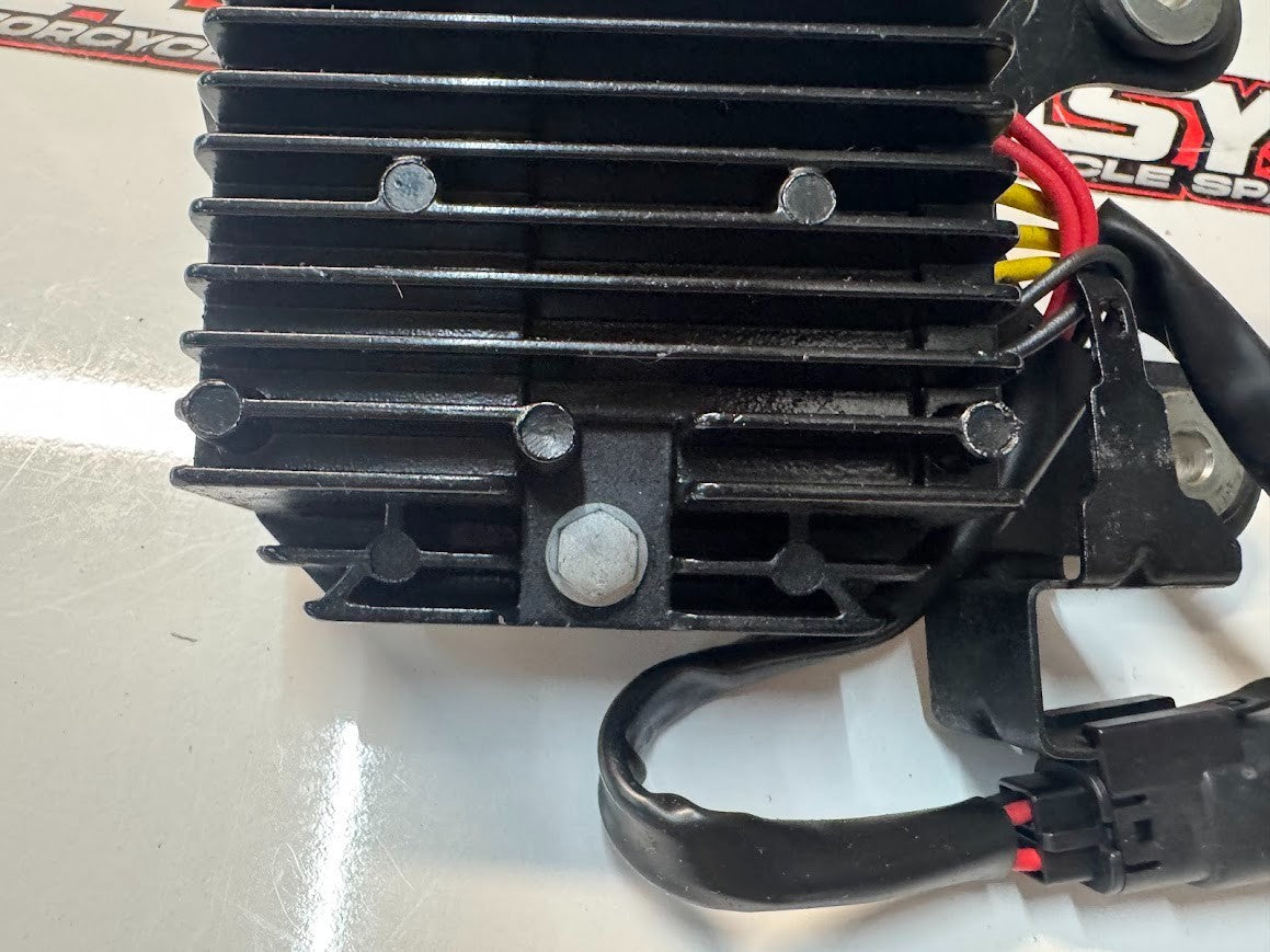 Royal Enfield Interceptor 650 2022 Regulator Rectifier OEM 148239F Euro 5