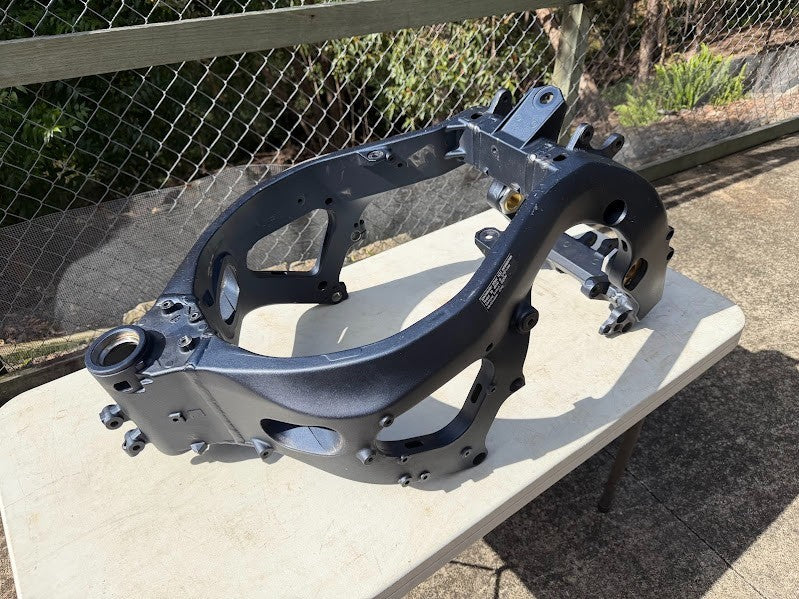 Frame Suzuki GSXR 1000 2013 OEM *Repairable Write Off* 41100-47H21-YUA