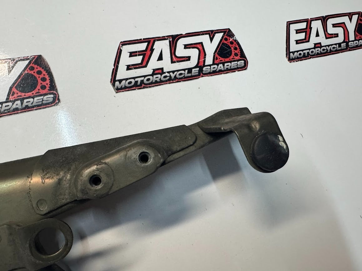 Suzuki VL 1500 Intruder 2003 LH Electrical Bracket Mount OEM Genuine