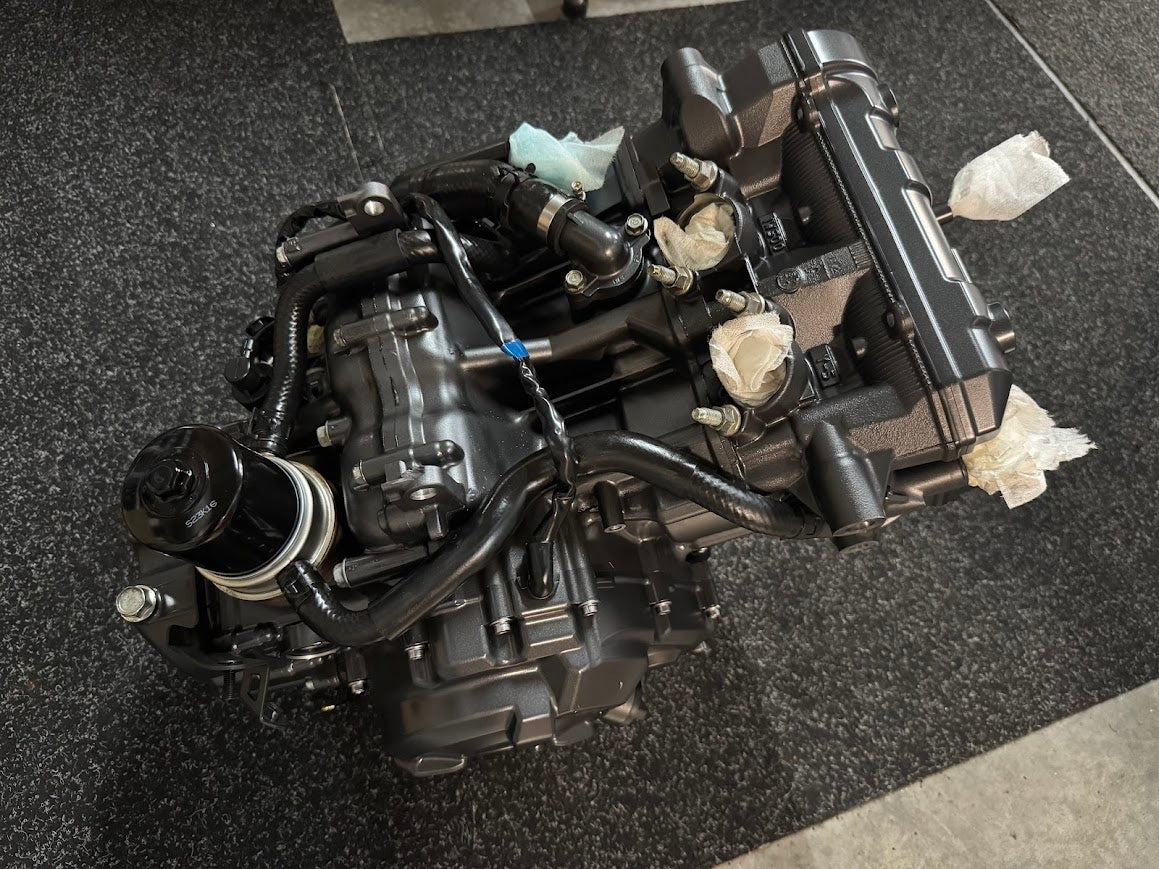 2025 Yamaha YZF R7 Engine Motor LAMS OEM Genuine 4,672kms